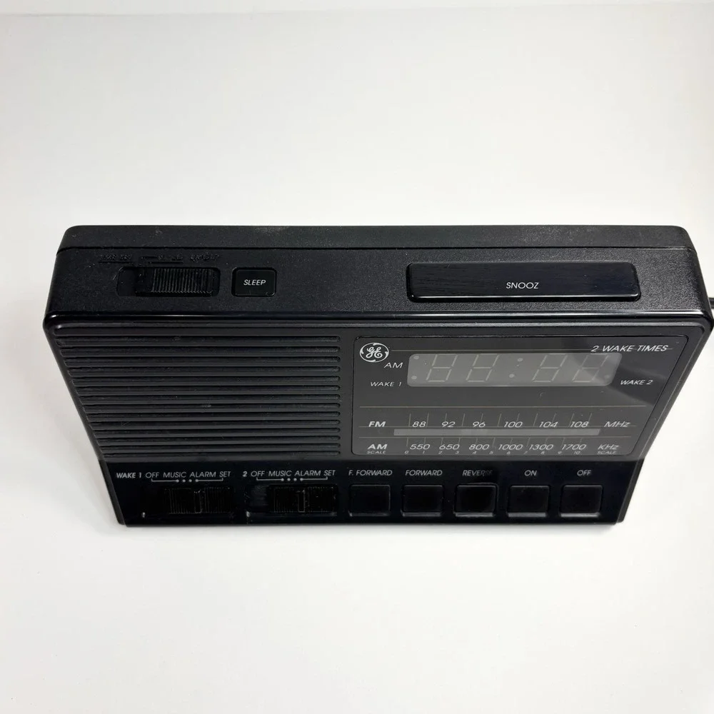 Vintage GE Radio Alarm Clock 7-4648B Black AM FM Radio Dual Alarm Snooze Digital